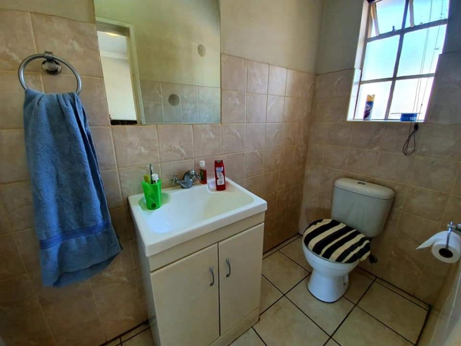 1 Bedroom Property for Sale in Die Bult Western Cape